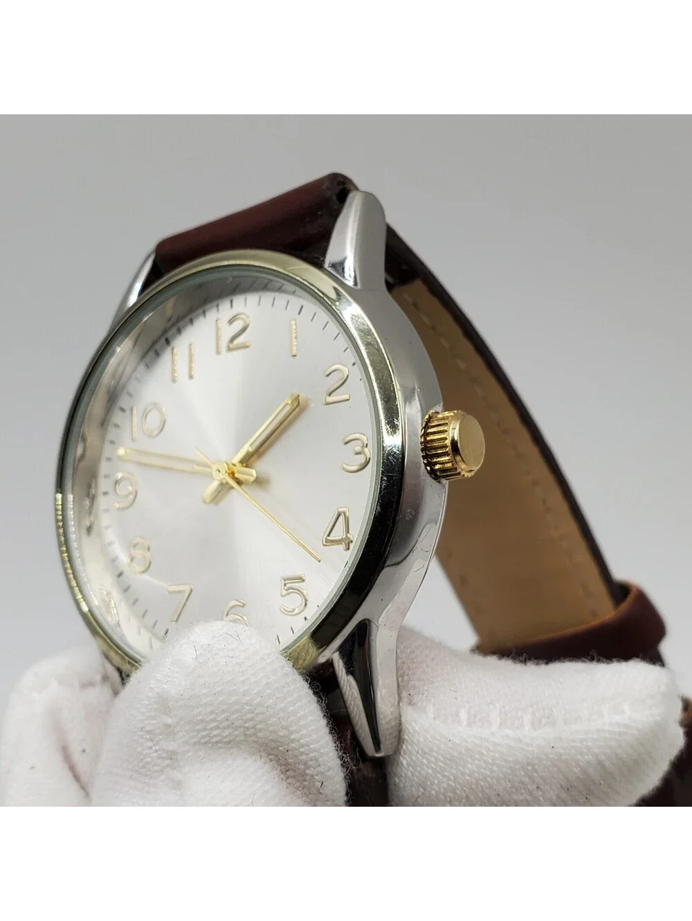 Unbranded Quartz Womens Watch 33mm Silver Tone Brown Leather Band New Battery